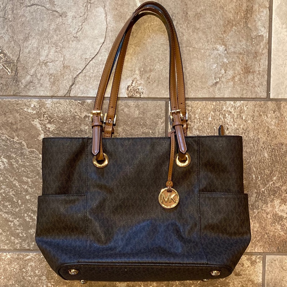 ✨MICHAEL KORS Jet Set Purse / Tote